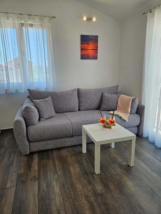 Apartament Grzinic *